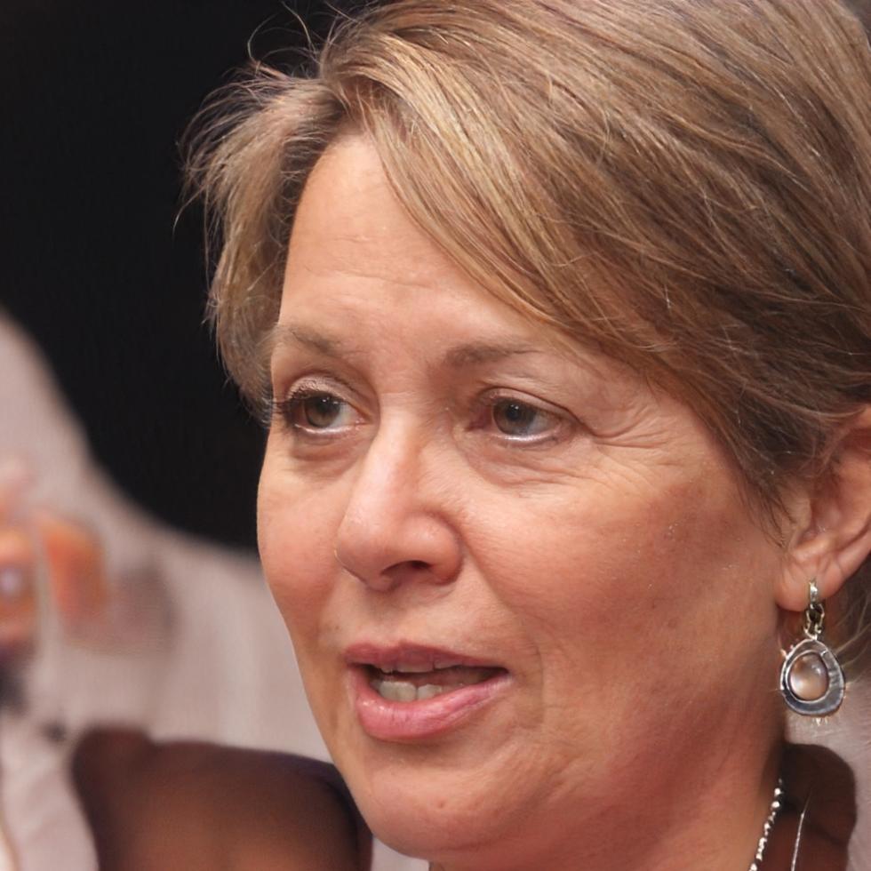 Portrait d'Hélène Deschamps